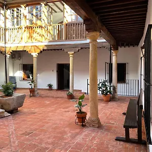 apartamentos-patio-de-santa-maria.es-andalucia.com/