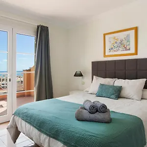 https://celeste-2.in-canary-islands.com